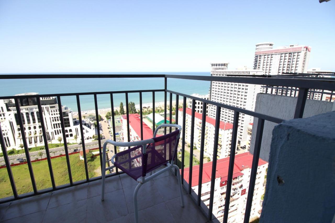 Apartments Inasaredze Batumi Esterno foto