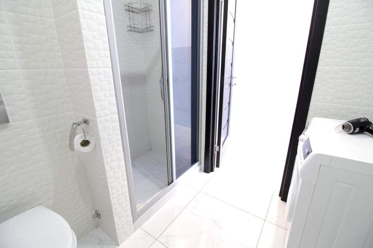 Apartments Inasaredze Batumi Esterno foto